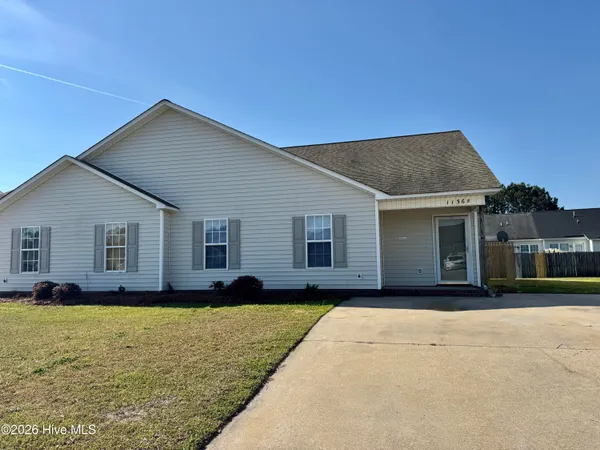 $1,400 | 1136 Nicklaus Drive, Unit B, Greenville, NC 27834