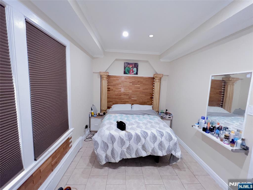 79 Shaler Avenue Fairview, NJ 07022 - Photo 11 of 34