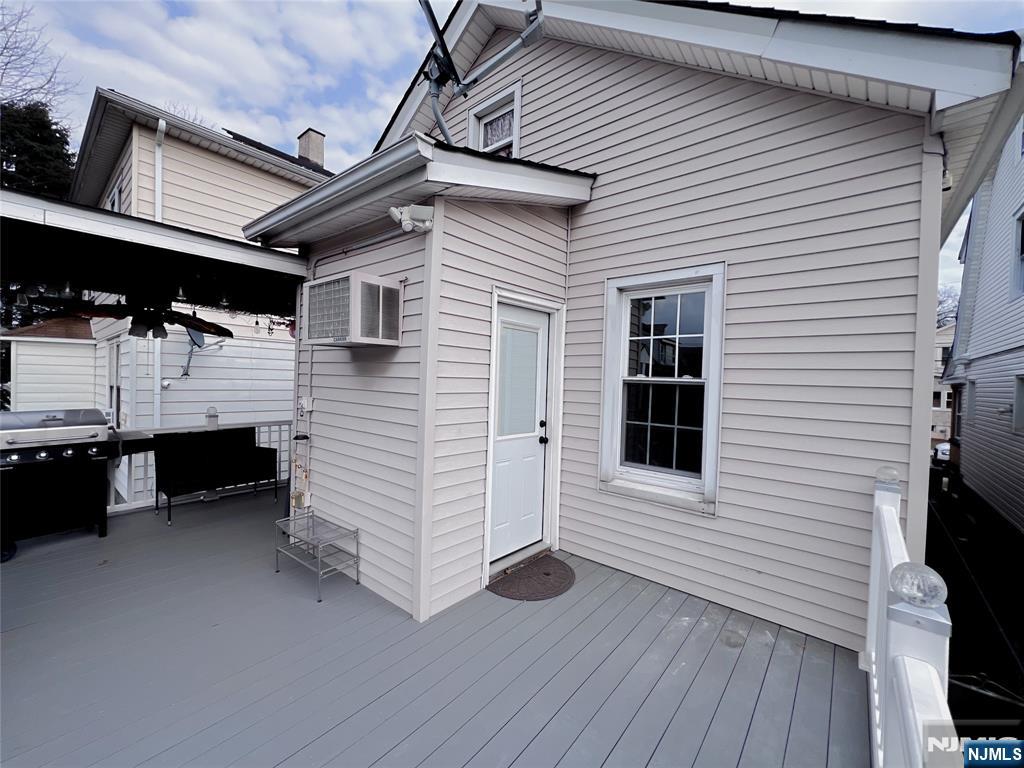 79 Shaler Avenue Fairview, NJ 07022 - Photo 17 of 34
