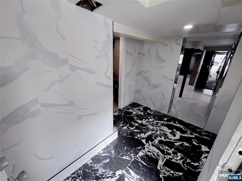 79 Shaler Avenue Fairview, NJ 07022 - Photo 24 of 34