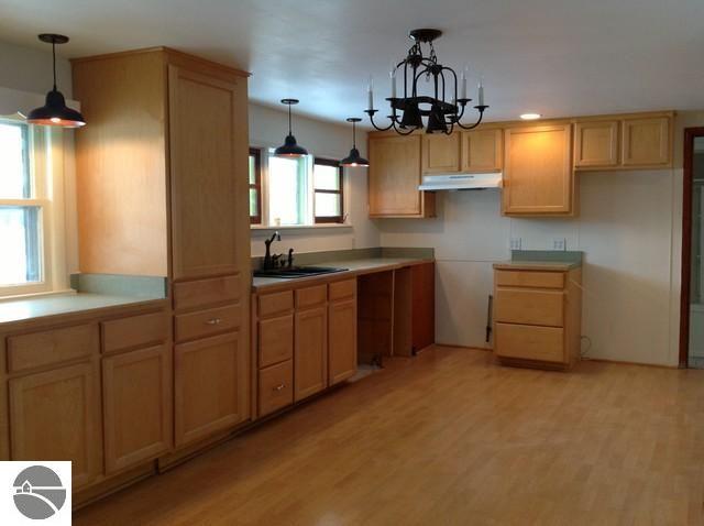 2480 Sawyer Road Traverse City, MI 49685 - Photo 10 of 40 1742003-9.JPG