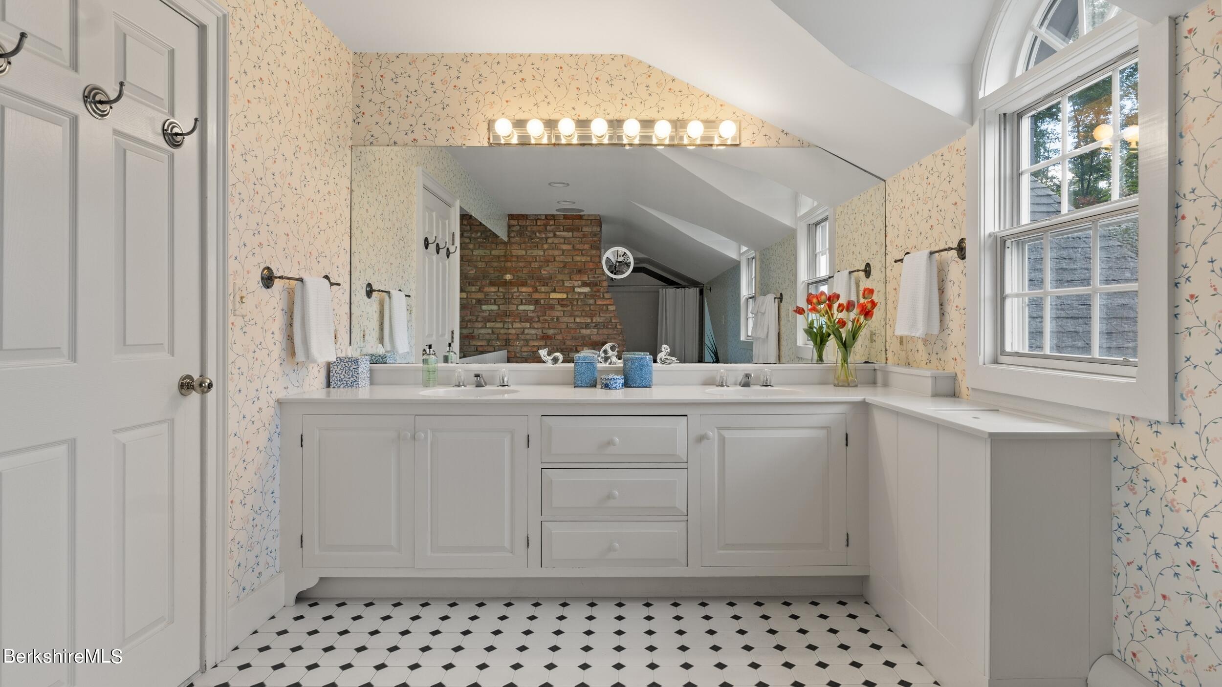 300 Alcott Road Great Barrington, MA 01230 - Photo 37 of 65 LRDSC09965