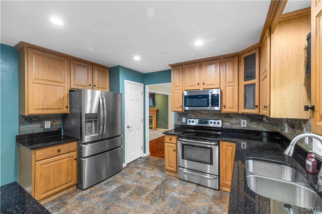 6349 Trenton Road Marcy, NY 13502 - Photo 5 of 44