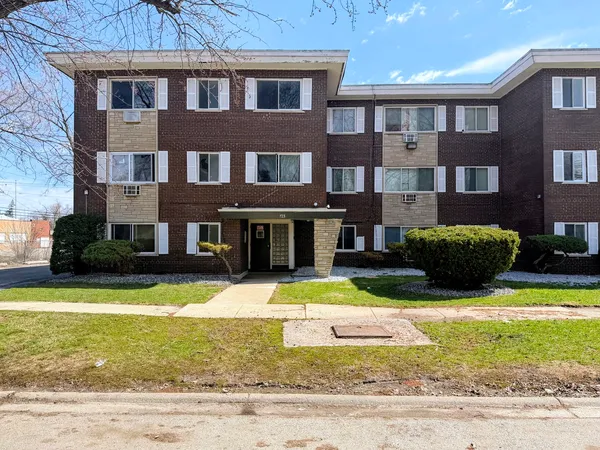$1,100 | 723 Grant Avenue, Unit 2F, Chicago Heights, IL 60411