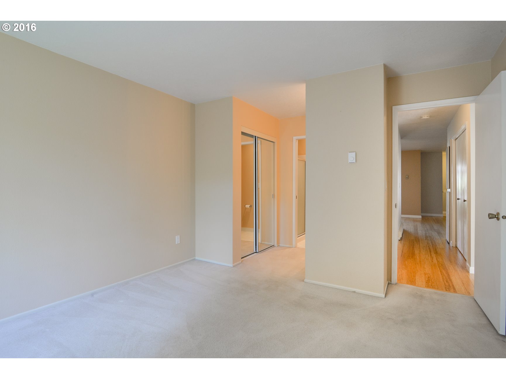86 Kingsgate Road, Unit G103 Lake Oswego, OR 97035 - Photo 9 of 22 Gallery Image 9