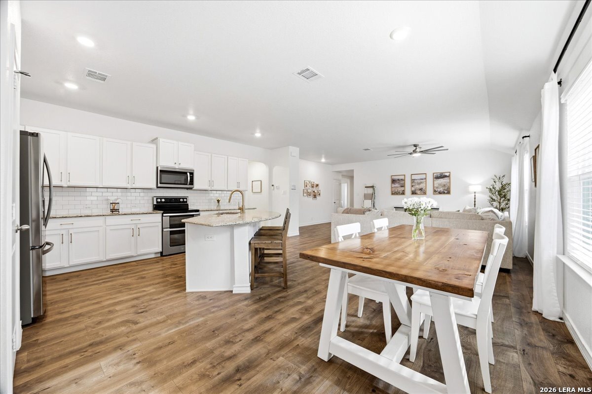 311 Great Raft Cibolo, TX 78108 - Photo 13 of 33