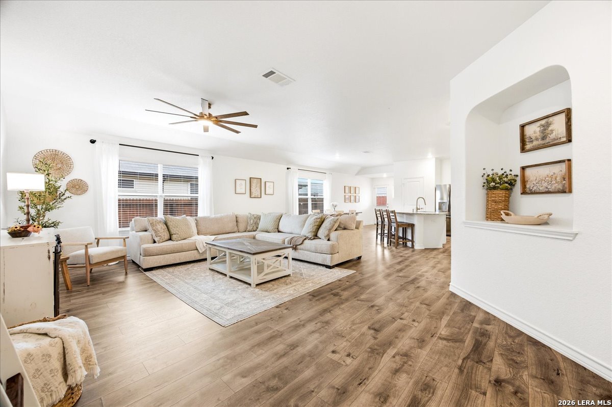 311 Great Raft Cibolo, TX 78108 - Photo 6 of 33