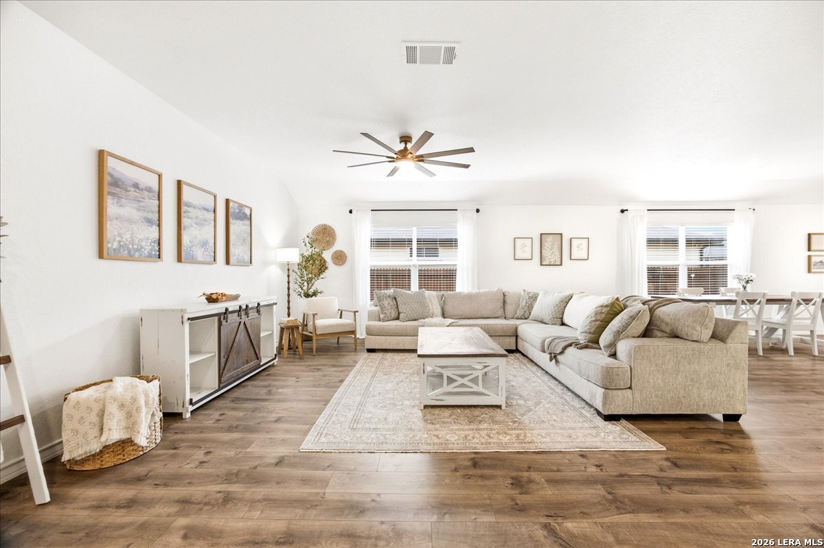 311 Great Raft Cibolo, TX 78108 - Photo 8 of 33