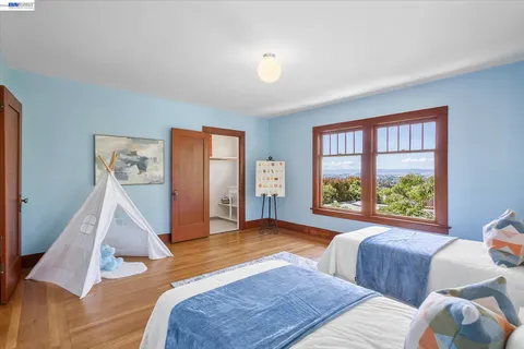 $1,299,000 | Berkeley Hills, Berkeley, CA 94707