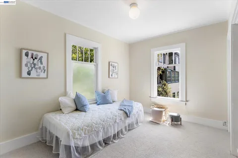 $1,299,000 | Berkeley Hills, Berkeley, CA 94707