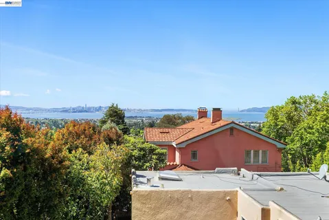 $1,299,000 | Berkeley Hills, Berkeley, CA 94707