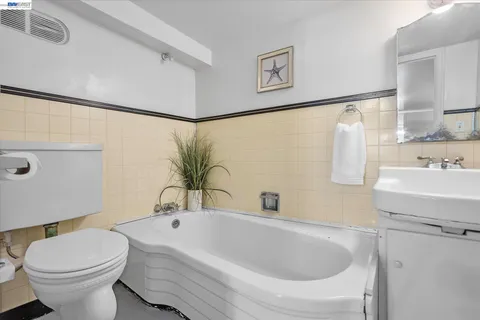 $1,299,000 | Berkeley Hills, Berkeley, CA 94707