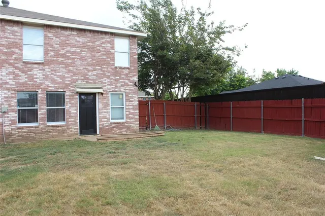 $395,000 | 630 Blue Chalk Drive, Cedar Hill, TX 75104