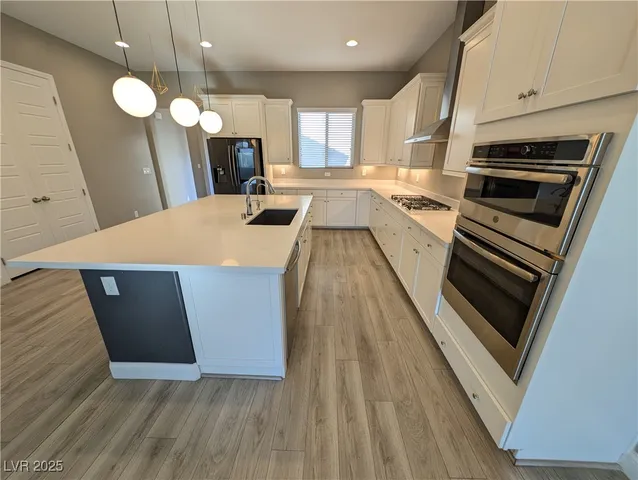 $2,900 | 4535 Herbert River Avenue, Las Vegas, NV 89141