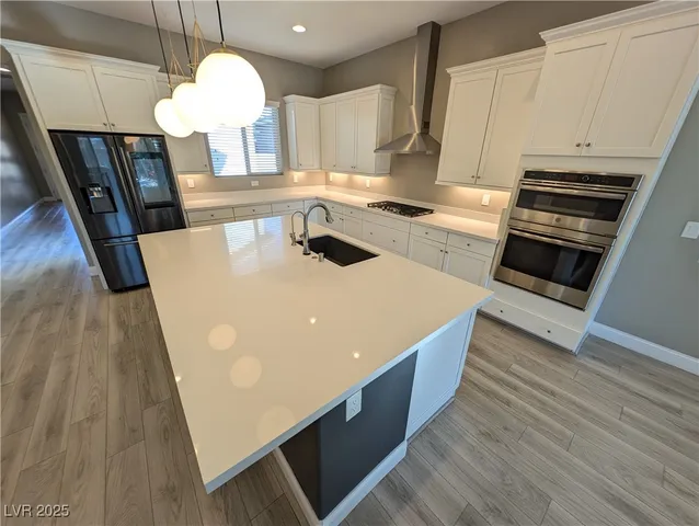 $2,900 | 4535 Herbert River Avenue, Las Vegas, NV 89141