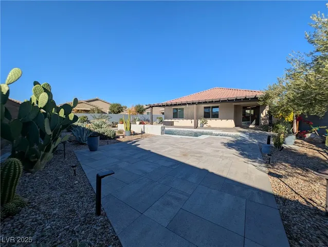 $2,900 | 4535 Herbert River Avenue, Las Vegas, NV 89141