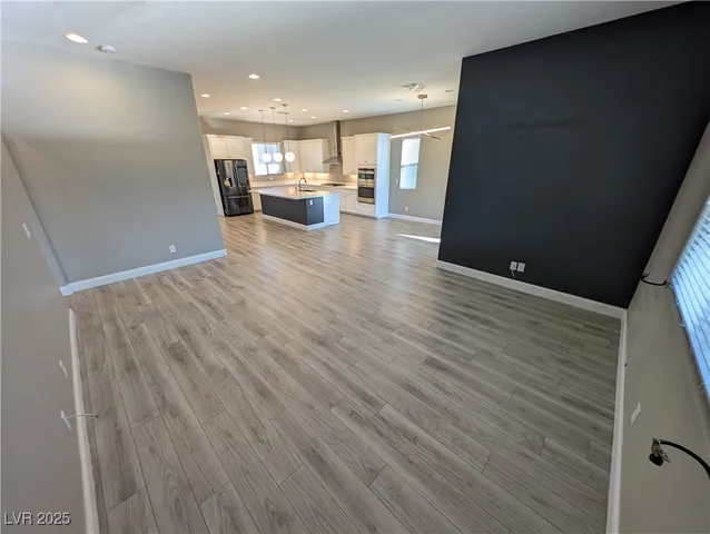 $2,900 | 4535 Herbert River Avenue, Las Vegas, NV 89141