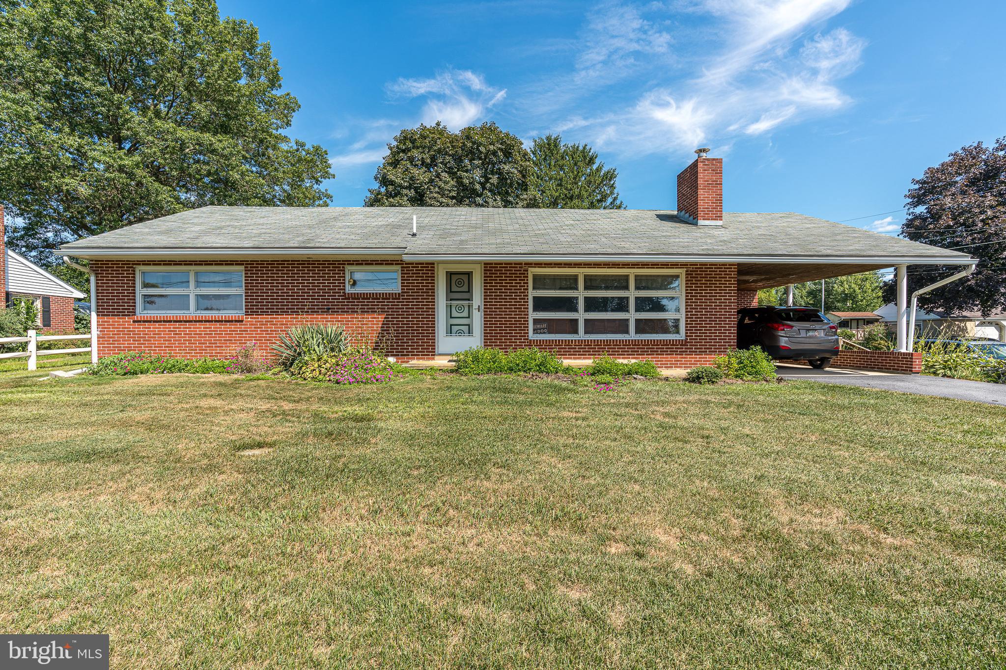 829 Pine Hill Road Lititz, PA 17543 - Photo 1 of 31