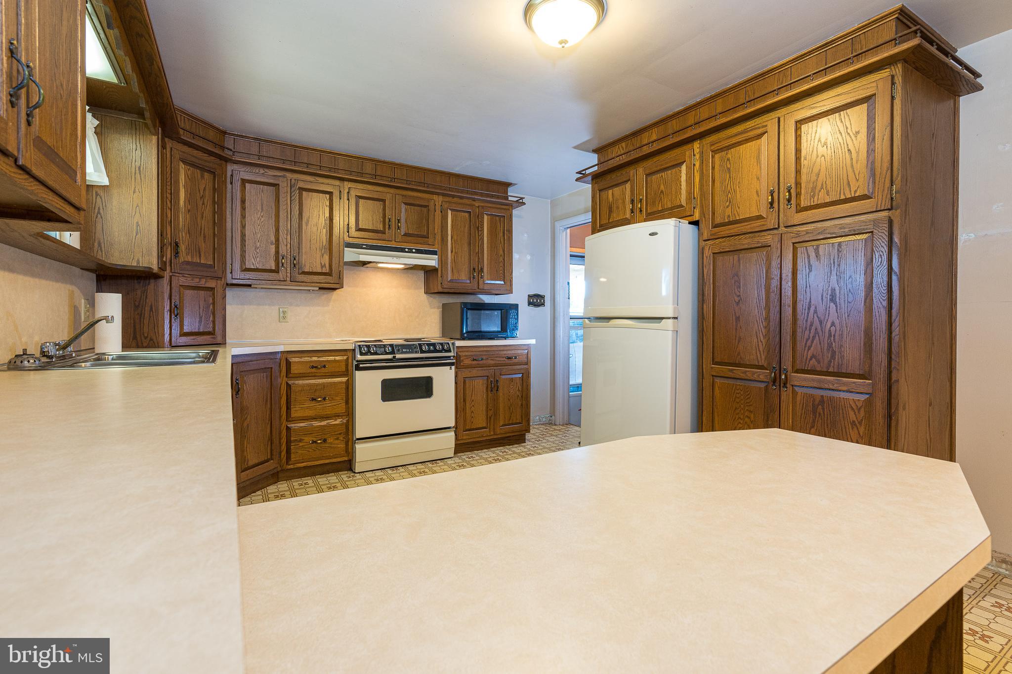 829 Pine Hill Road Lititz, PA 17543 - Photo 12 of 31
