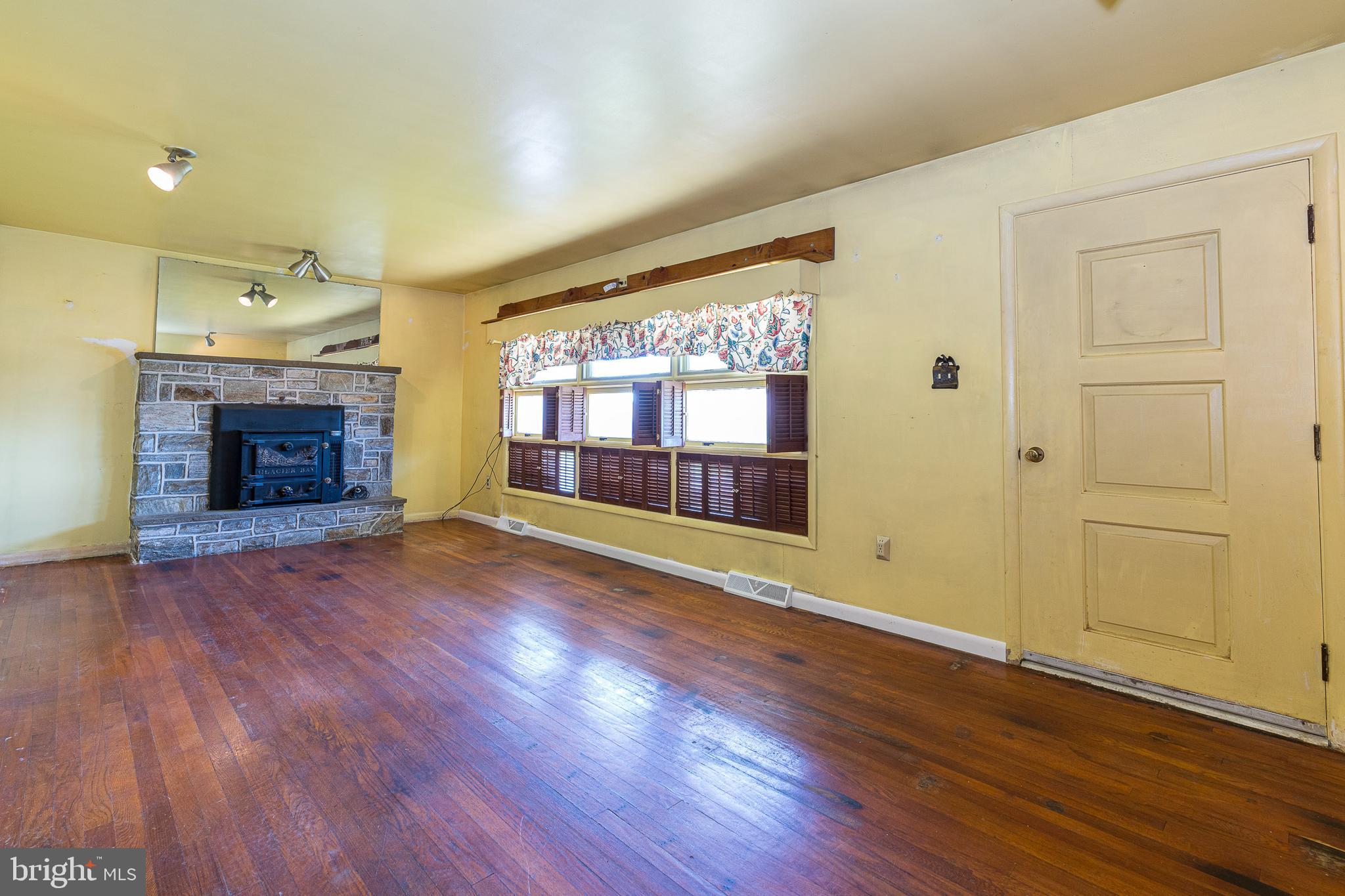 829 Pine Hill Road Lititz, PA 17543 - Photo 17 of 31