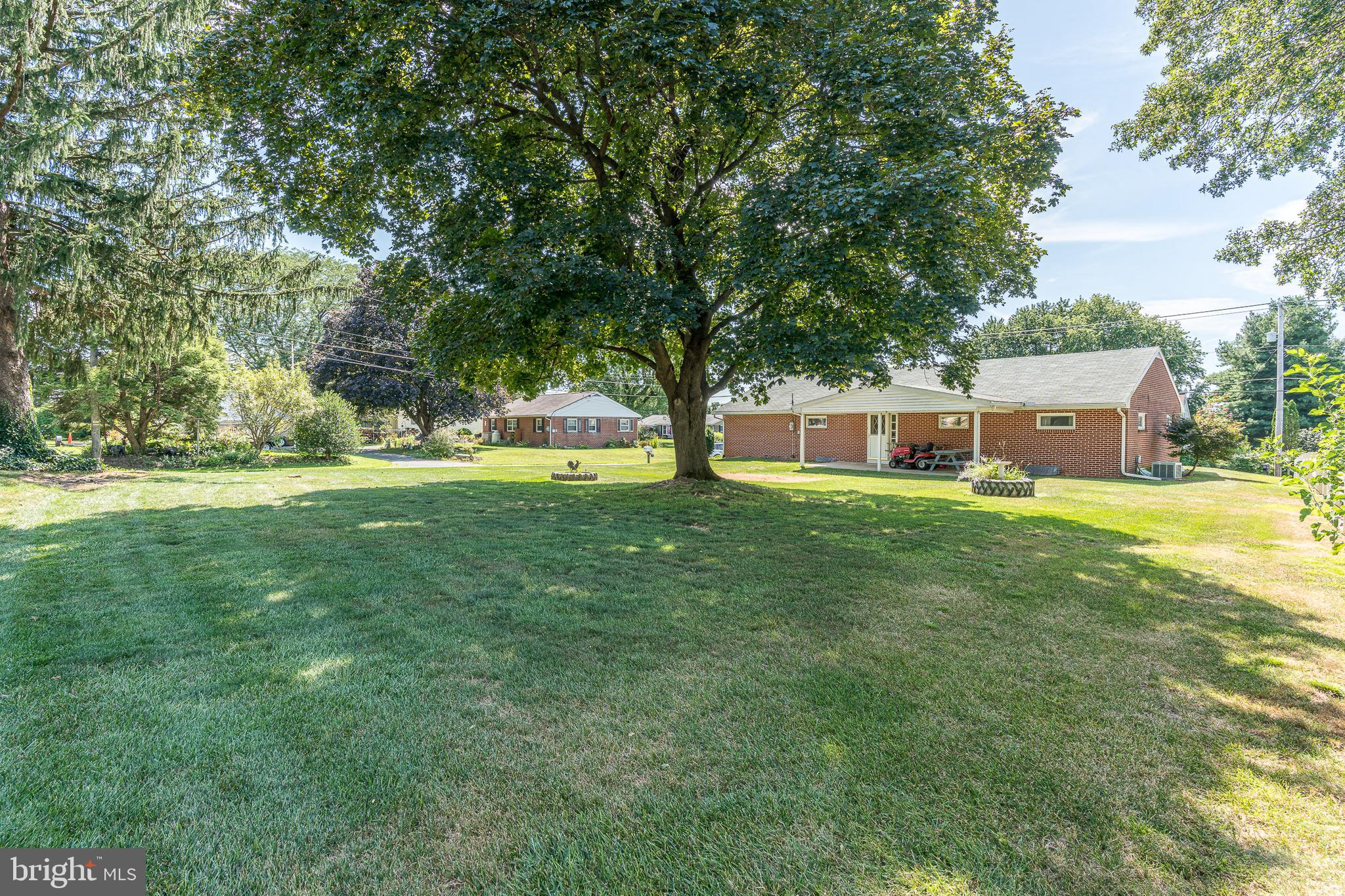 829 Pine Hill Road Lititz, PA 17543 - Photo 7 of 31