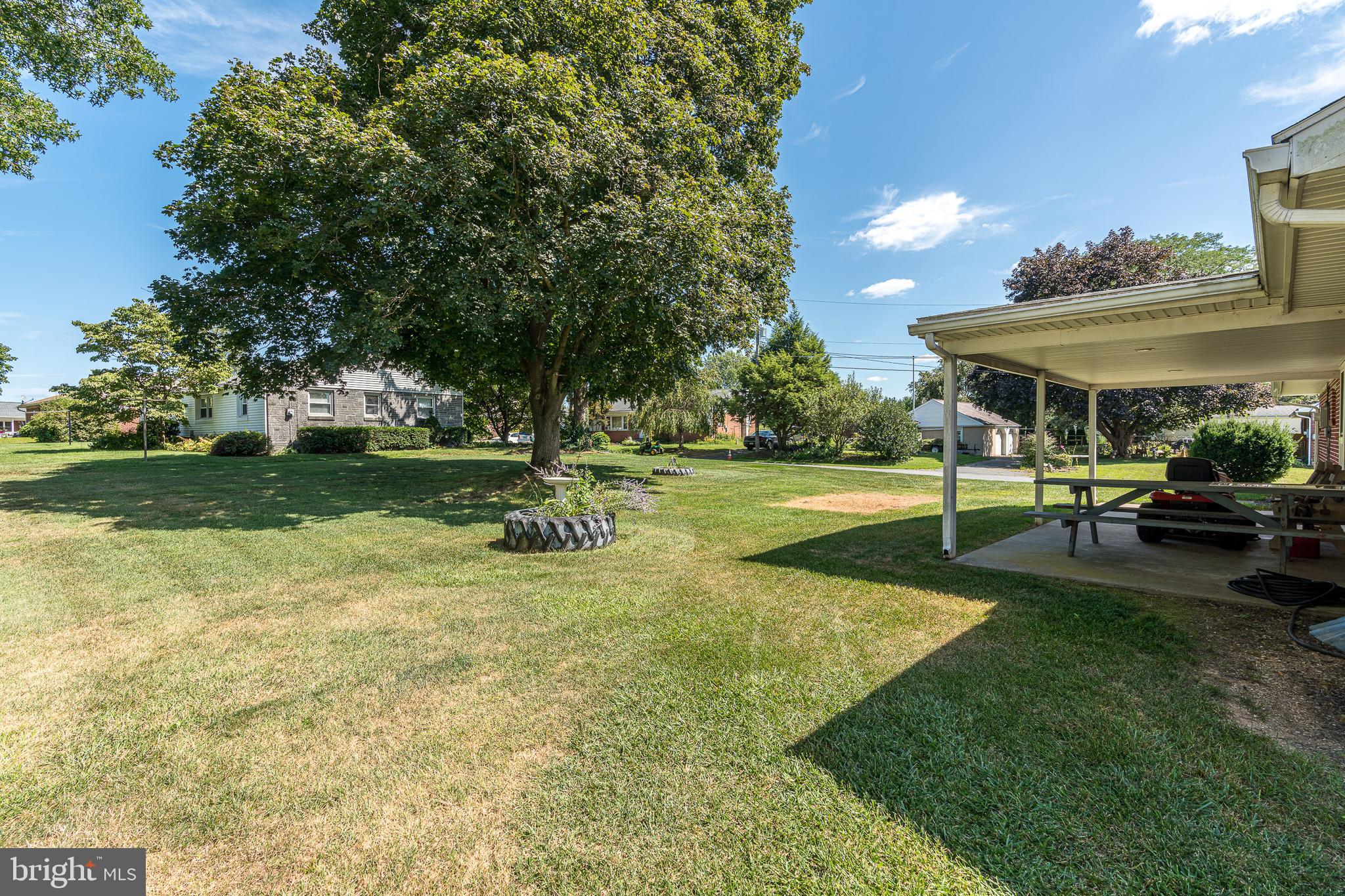 829 Pine Hill Road Lititz, PA 17543 - Photo 8 of 31