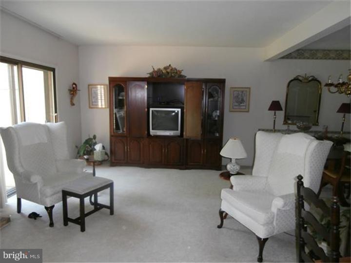 105 Farnwood Road Mount Laurel, NJ 08054 - Photo 6 of 14 Gallery Image 6