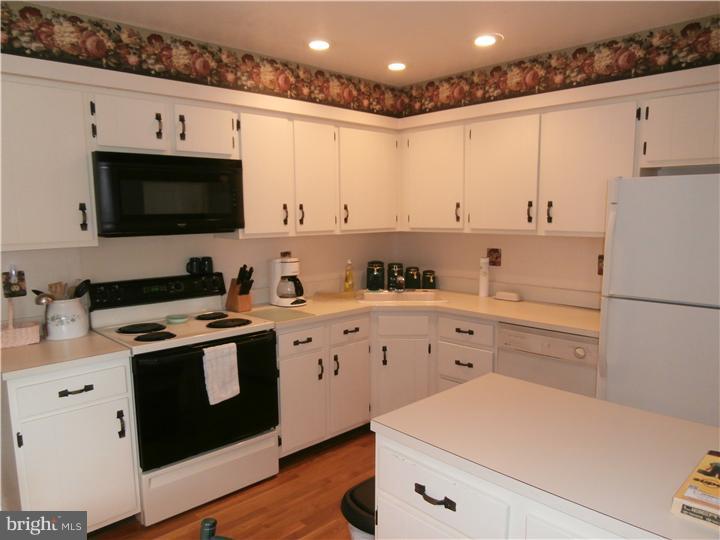 105 Farnwood Road Mount Laurel, NJ 08054 - Photo 10 of 14 Gallery Image 10