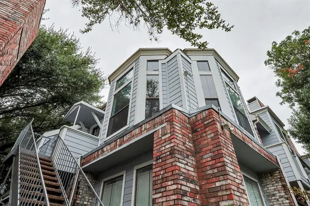 $139,000 | 3420 Country Club Drive West, Unit 214, Irving, TX 75038