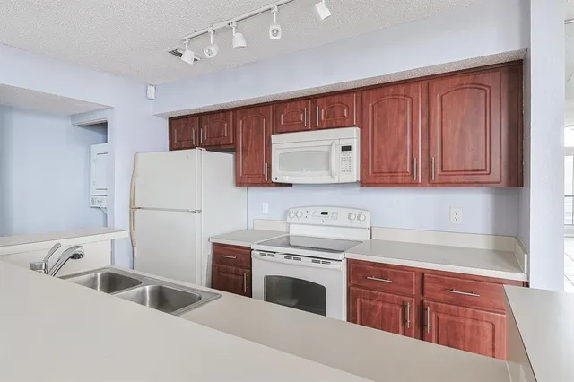 $139,000 | 3420 Country Club Drive West, Unit 214, Irving, TX 75038