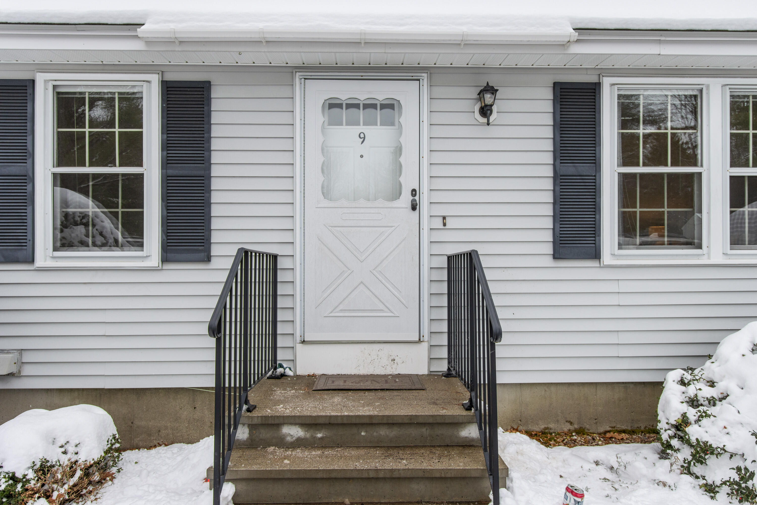 48 Garfield Street, Unit 9 Saco, ME 04072 - Photo 2 of 32 20251204BH-71006