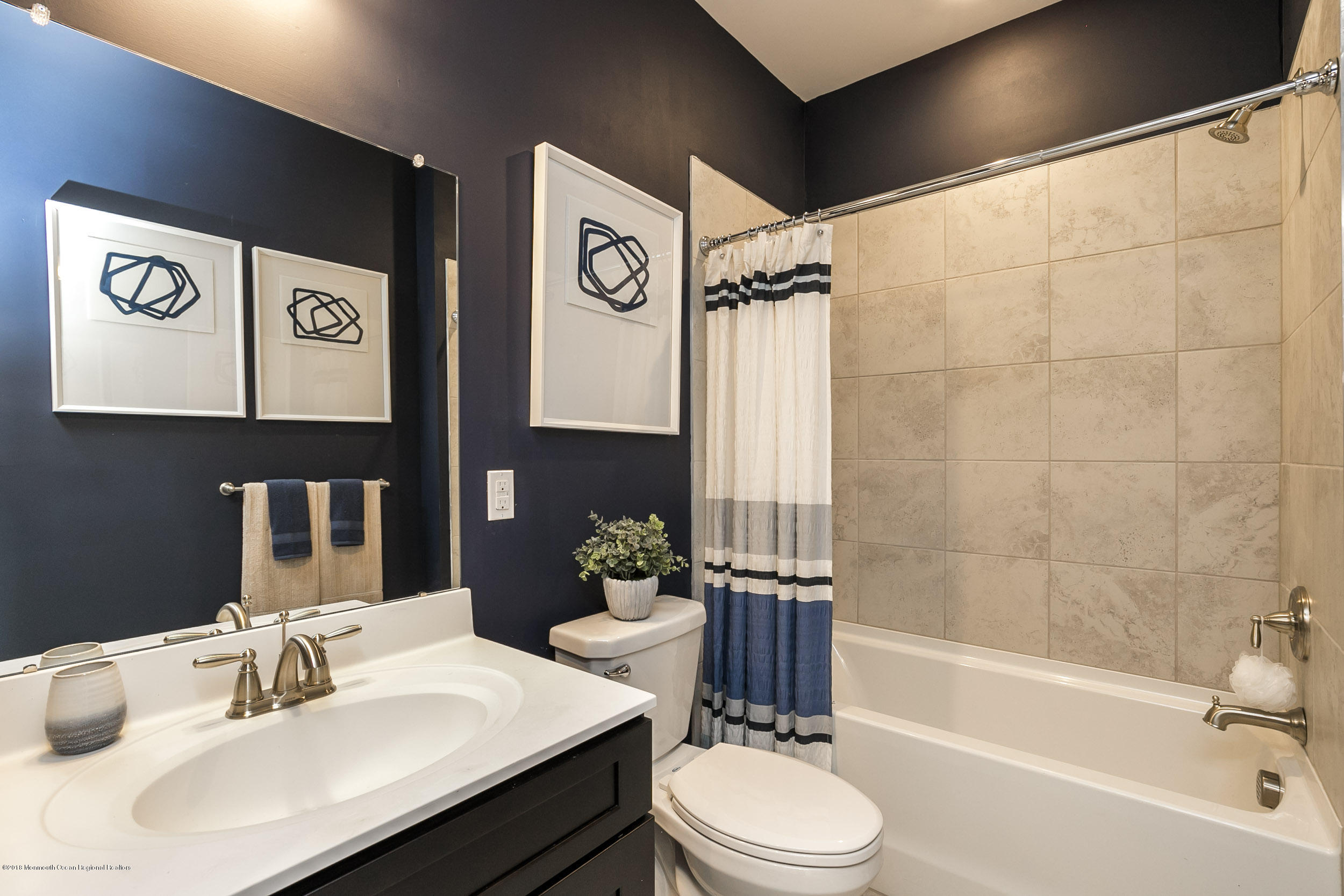 412 Tavern Road Monroe Township, NJ 08831 - Photo 15 of 22 Full bath