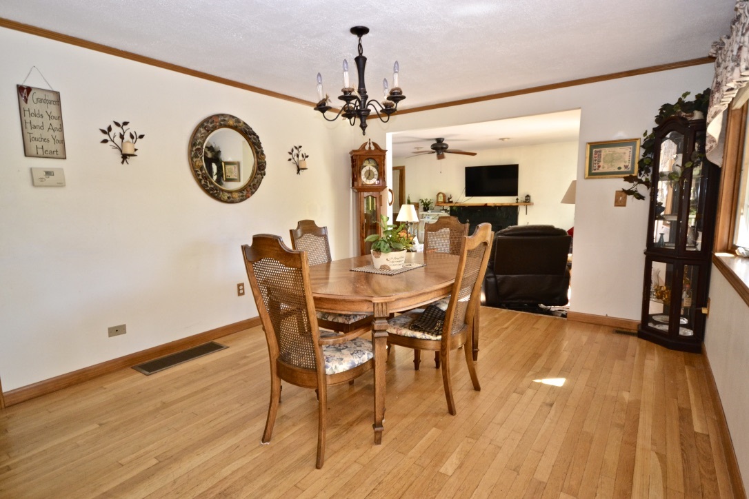 592 Hooksett Road Auburn, NH 03032 - Photo 14 of 40