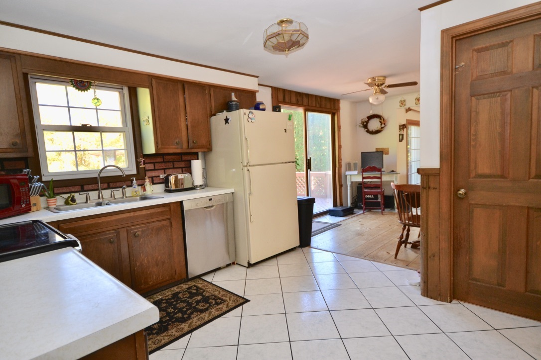 592 Hooksett Road Auburn, NH 03032 - Photo 17 of 40