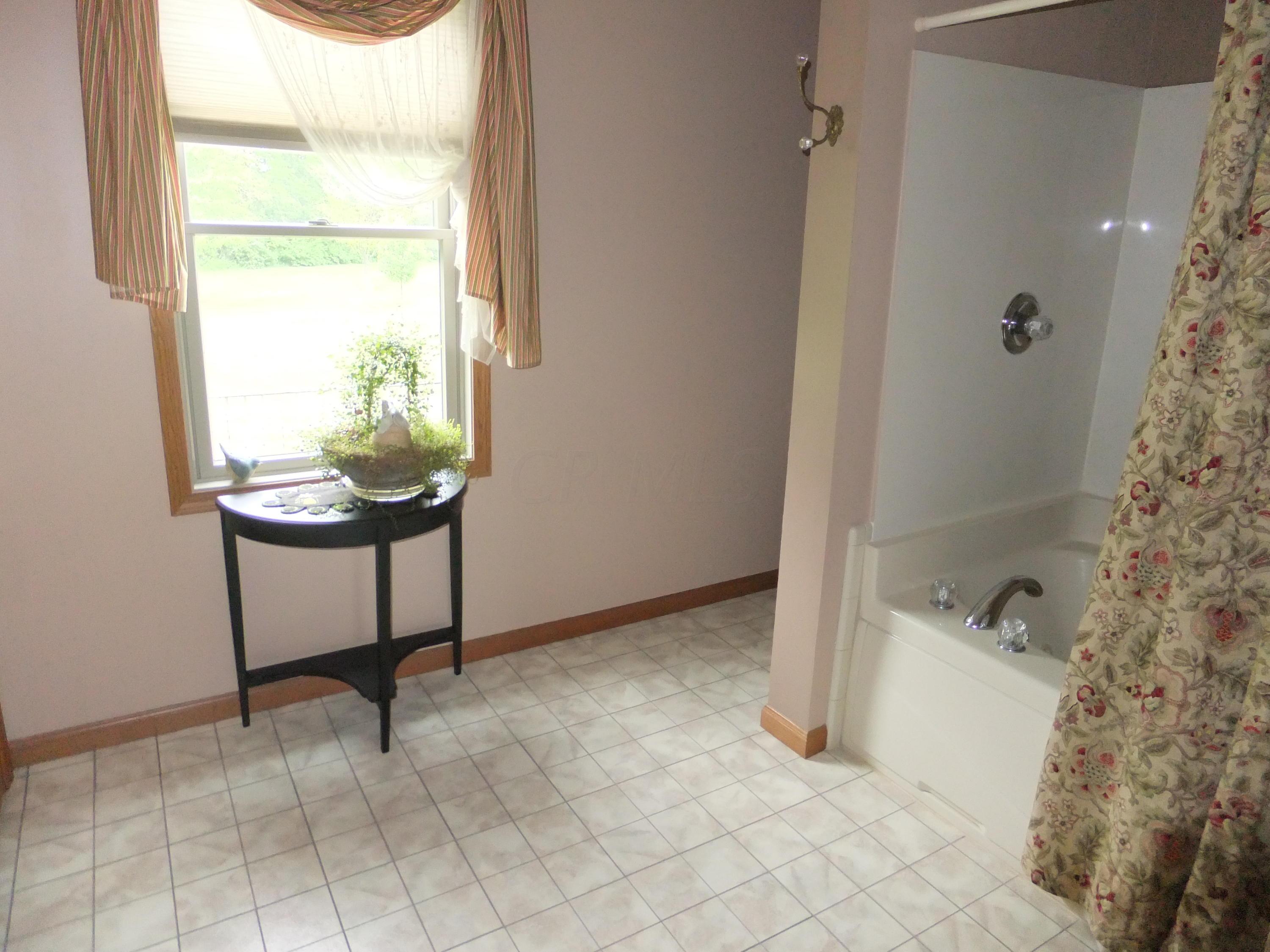 1721 Delano Road Chillicothe, OH 45601 - Photo 14 of 26