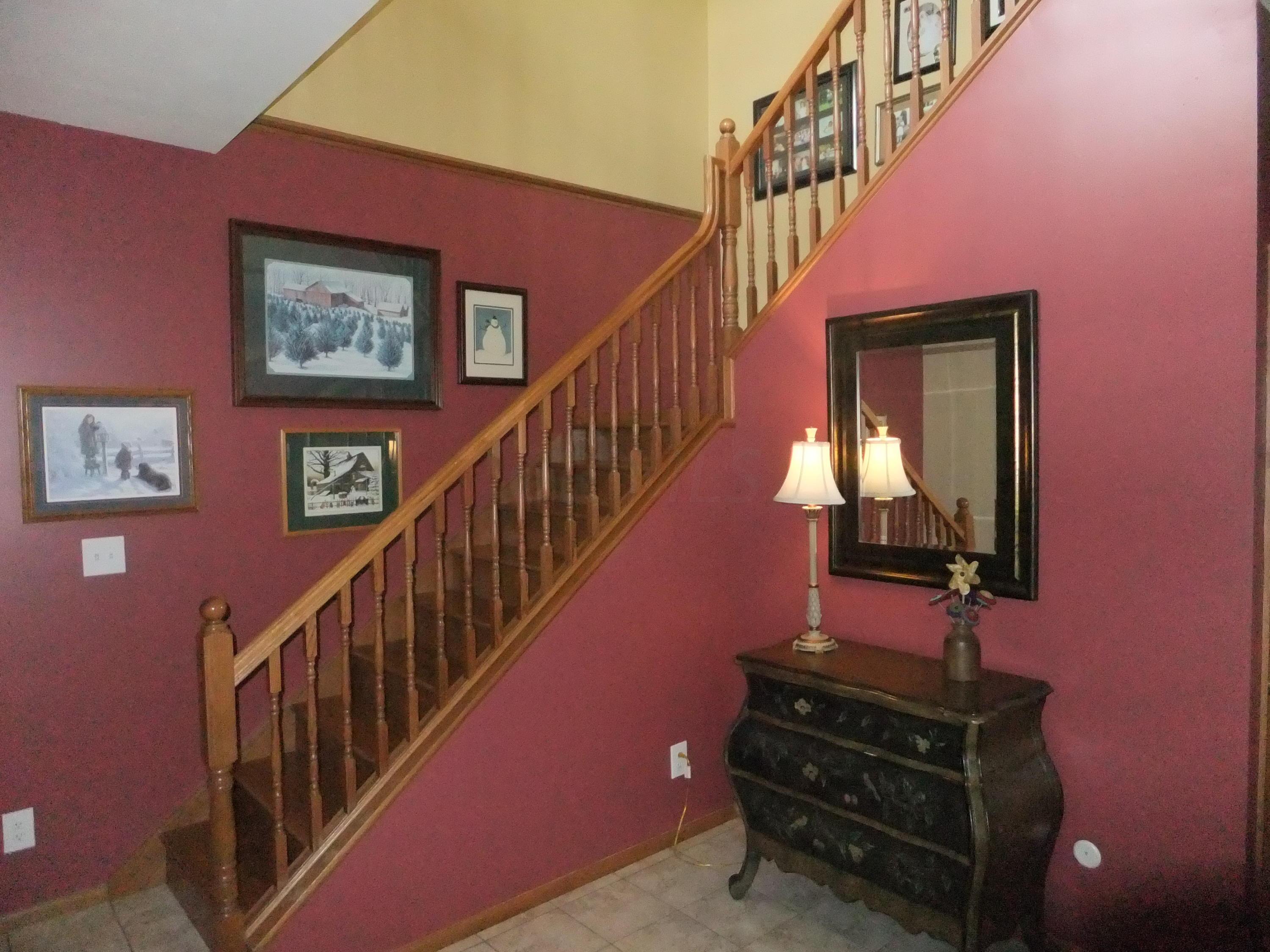 1721 Delano Road Chillicothe, OH 45601 - Photo 4 of 26
