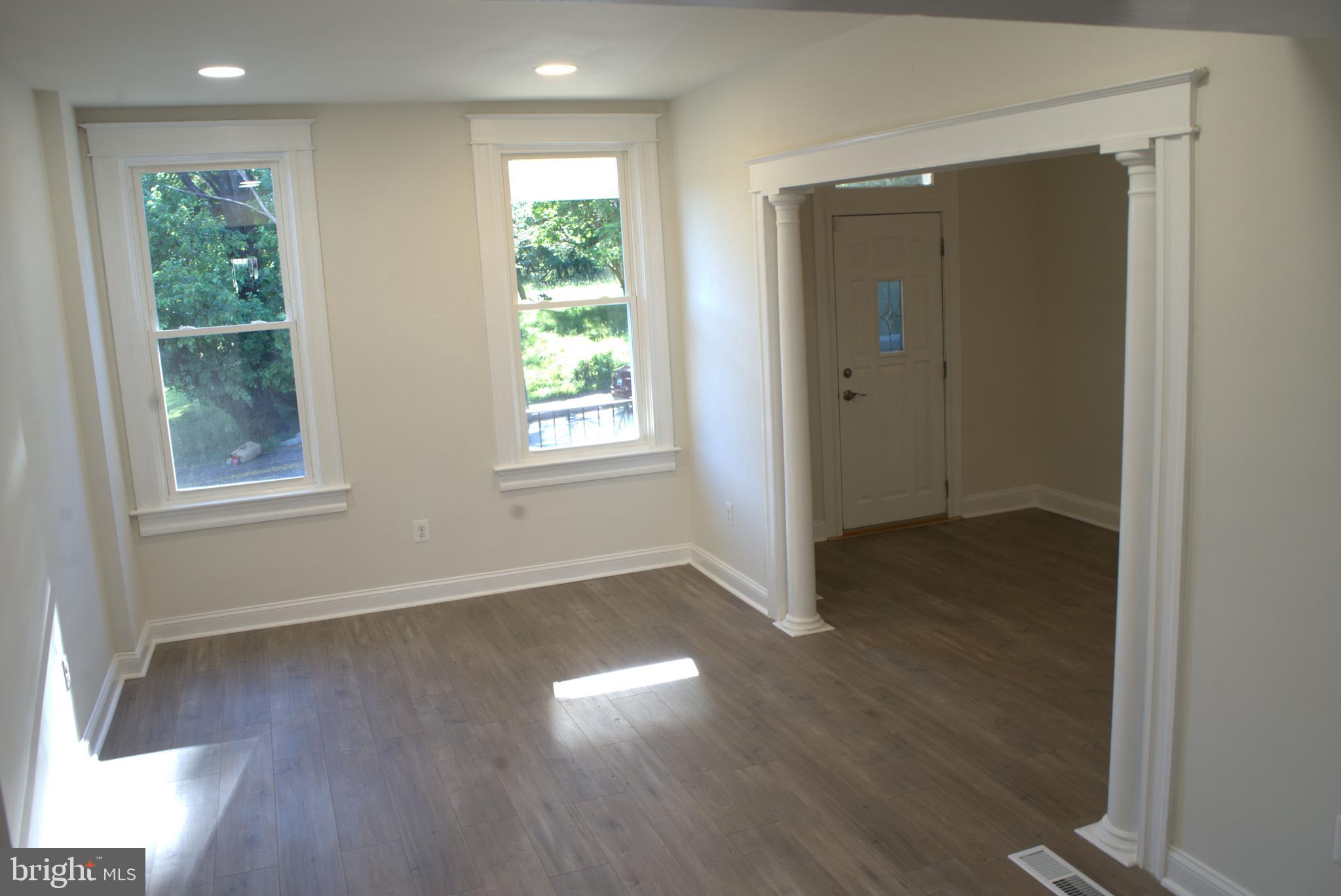 117 South Wickham Road Baltimore, MD 21229 - Photo 19 of 121 LR8