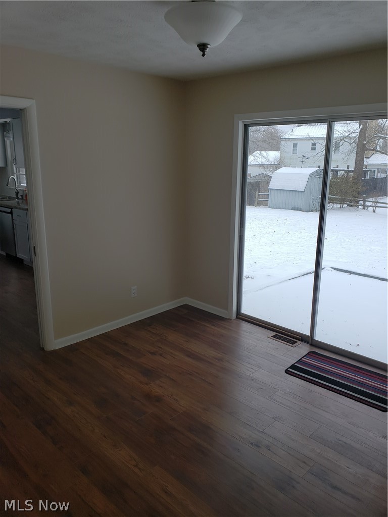 291 Stratford Road Akron, OH 44333 - Photo 8 of 31 Gallery Image 8