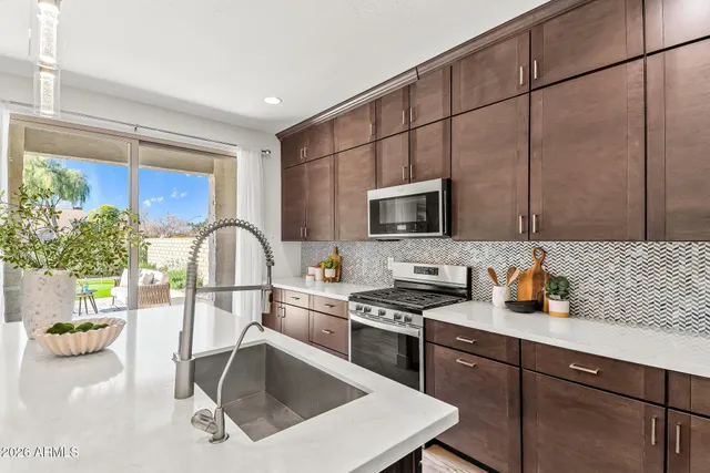 $603,000 | 764 North Blackbird Drive, Gilbert, AZ 85234