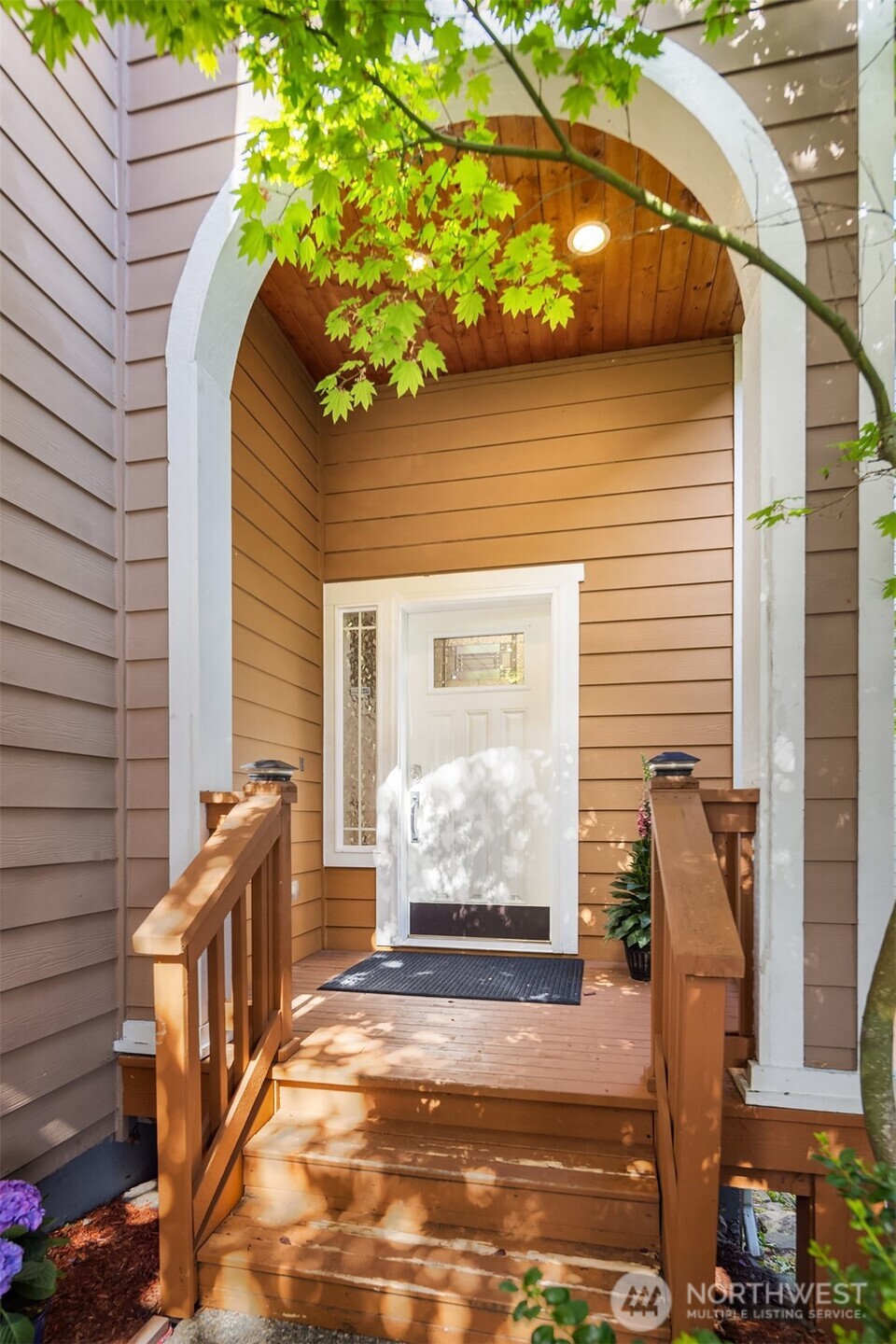 452 Taylor Place Northwest Renton, WA 98057 - Photo 3 of 35 Gallery Image 3
