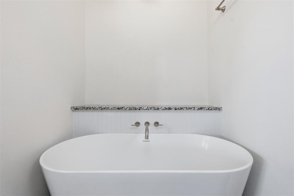 3933 Sarra Lane Springtown, TX 76082 - Photo 24 of 38 Gallery Image 24