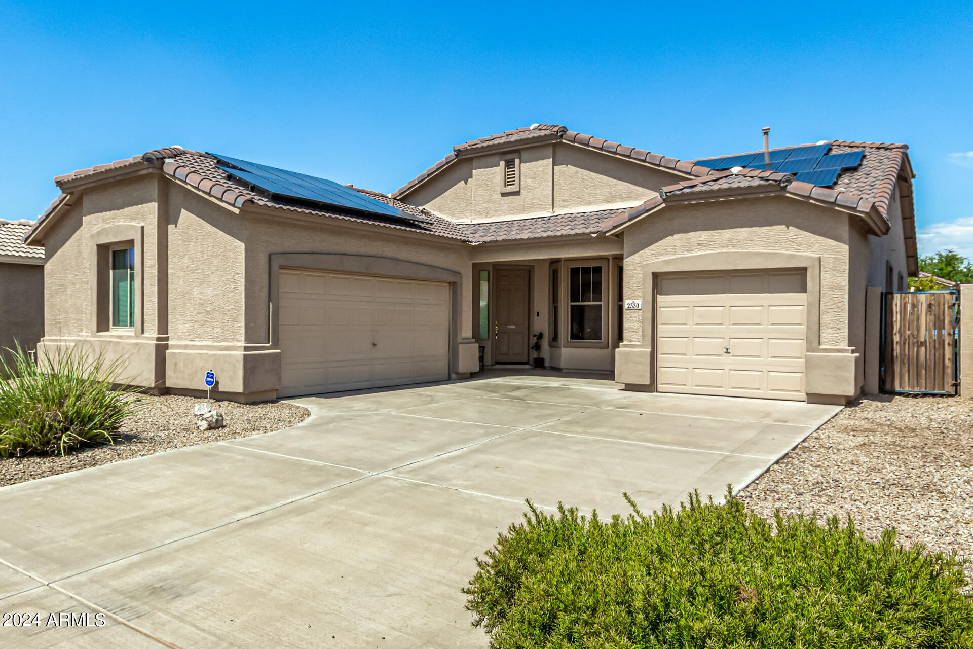 2330 West Beverly Rd. Phoenix, AZ 85041 - Photo 1 of 24 04-Beverly