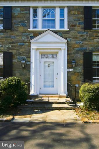 2930 Foxhall Road Northwest Washington, DC 20016 - Photo 8 of 17 Exterior (Front)