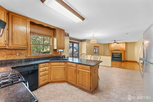 $550,000 | 131 Cedarbrook Road, Sicklerville, NJ 08081