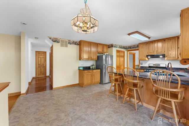 $550,000 | 131 Cedarbrook Road, Sicklerville, NJ 08081