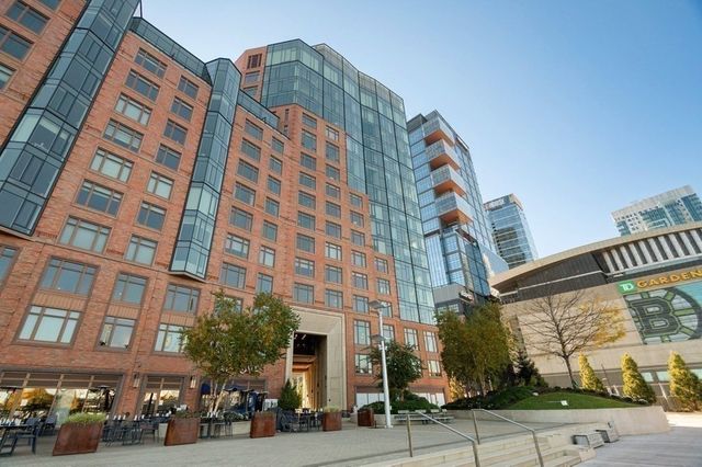 $945,000 | 100 Lovejoy Wharf, Unit 6A, Boston, MA 02114
