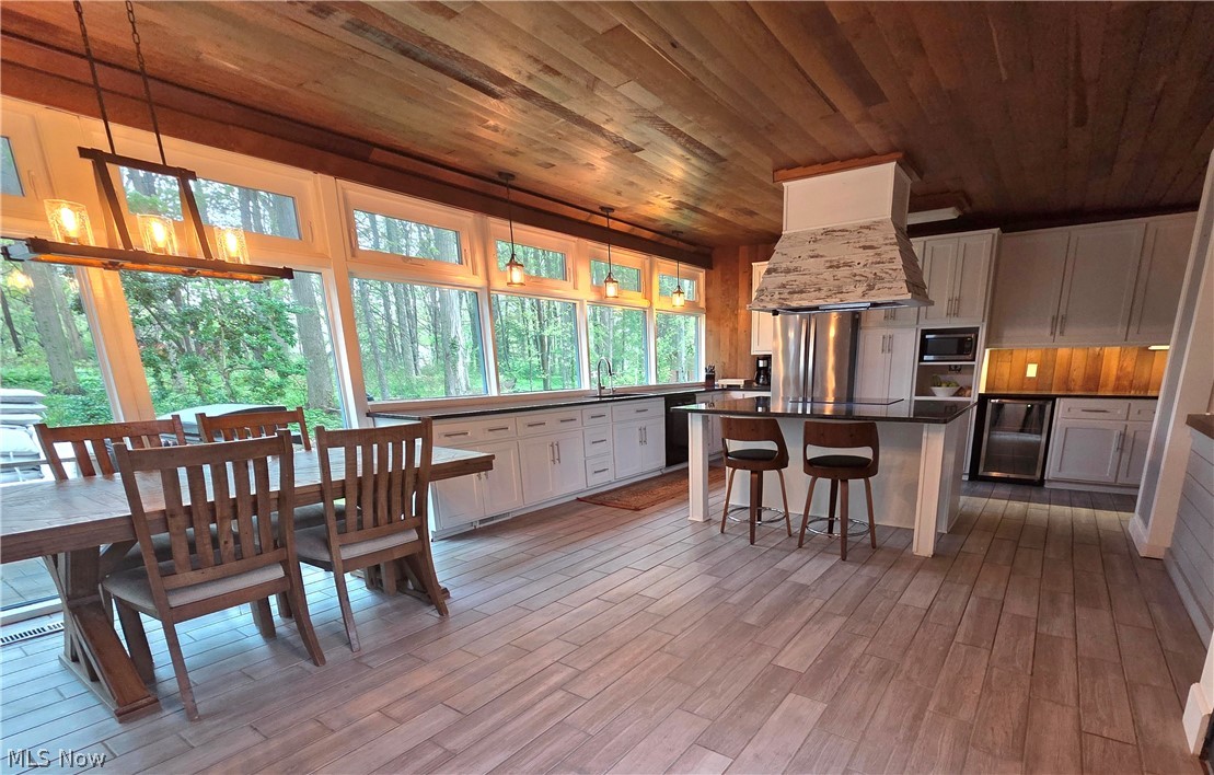 7700 Webster Road Middleburg Heights, OH 44130 - Photo 3 of 48