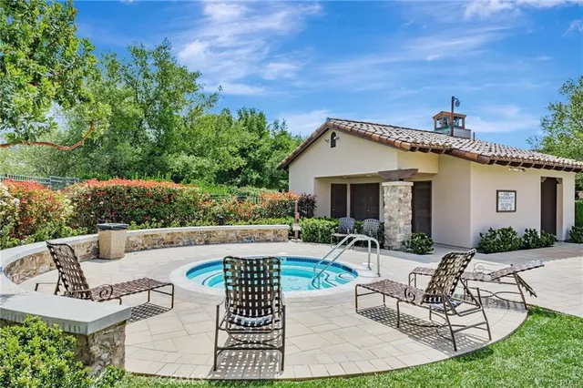 $845,000 | 26640 Via Bellazza, Valencia, CA 91381