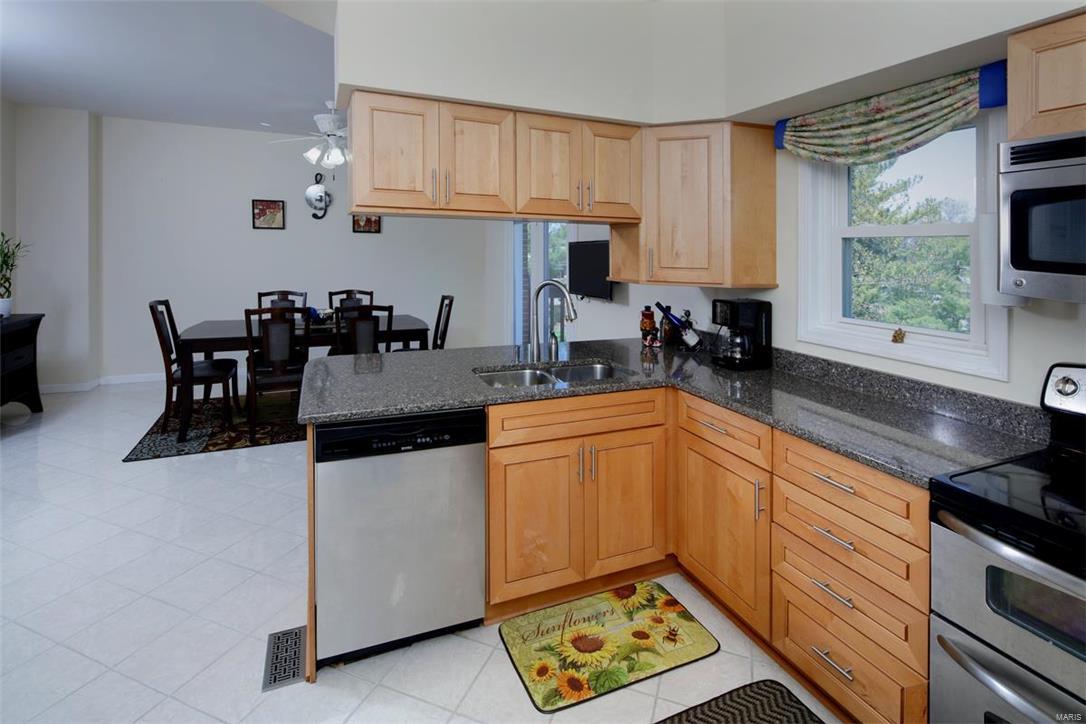 1000 North Spoede Road St. Louis, MO 63146 - Photo 7 of 16 Gallery Image 7