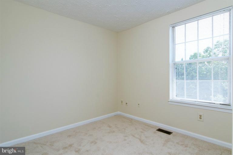 12109 Sundance Court Reston, VA 20194 - Photo 2 of 21 Bedroom